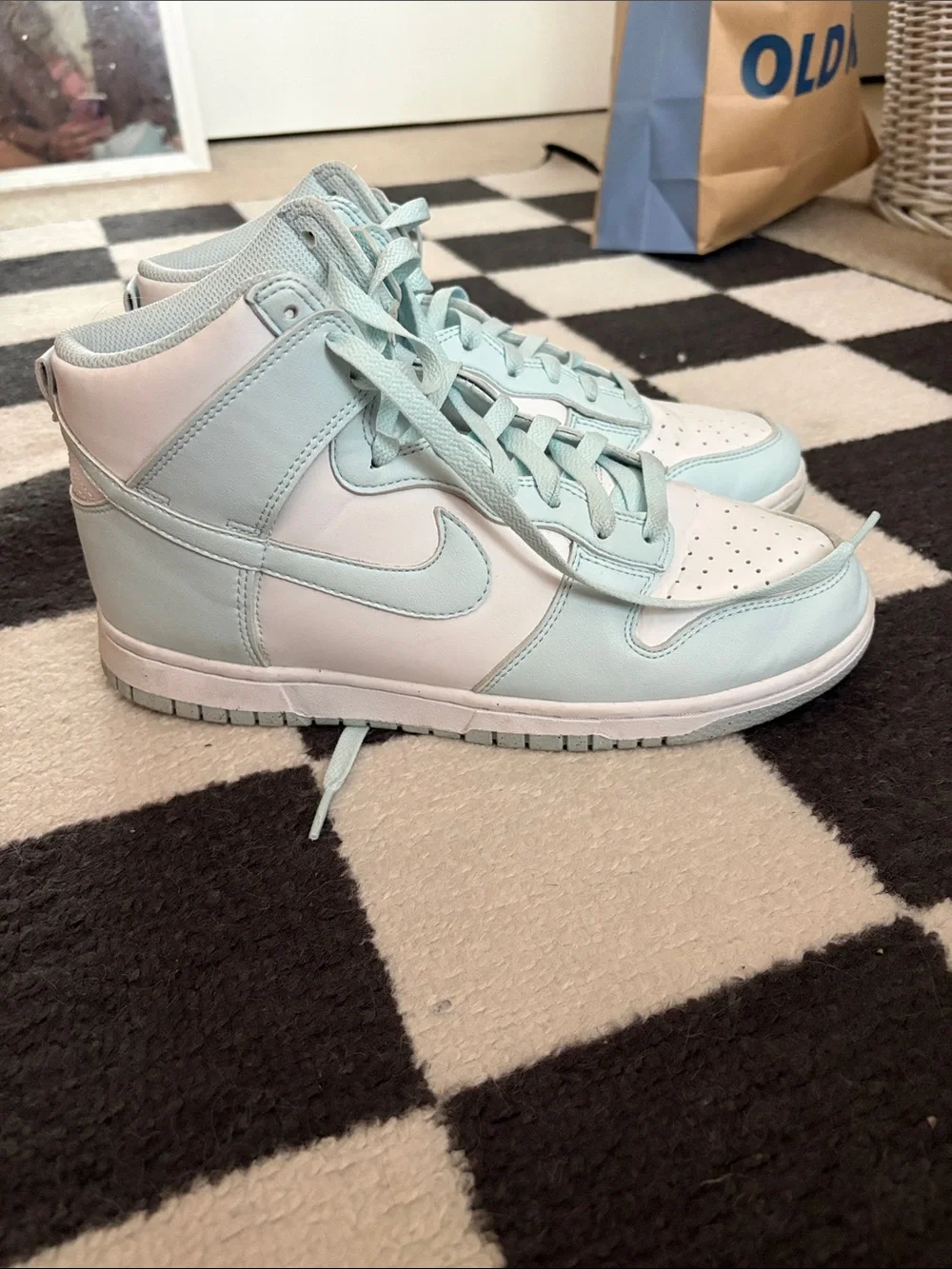Nikes!! Great condition
